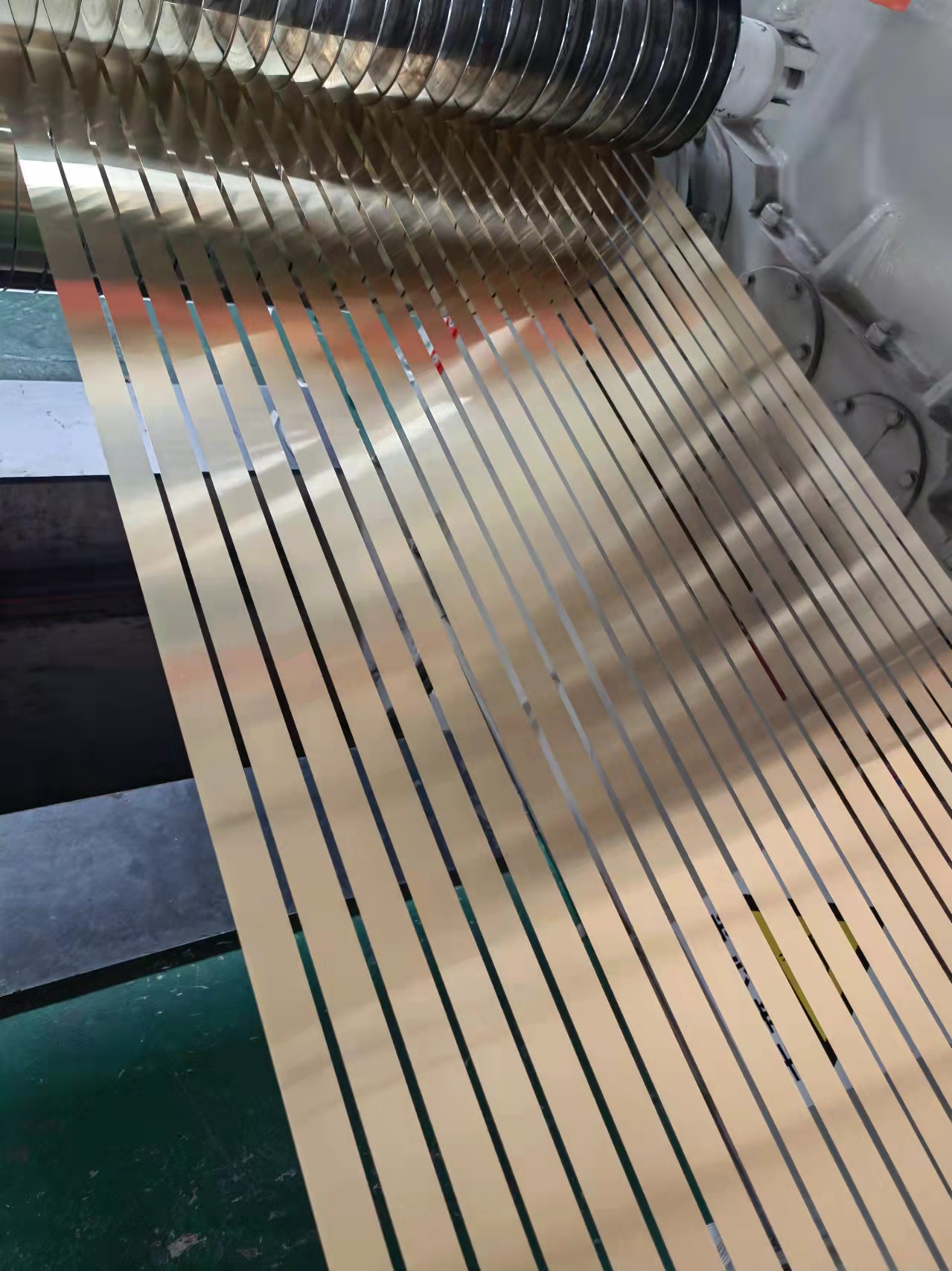 網(wǎng)紅彩虹夫婦5年剖4胎產(chǎn)女宣布封肚 網(wǎng)紅彩虹夫婦5年剖4胎產(chǎn)女宣布封肚